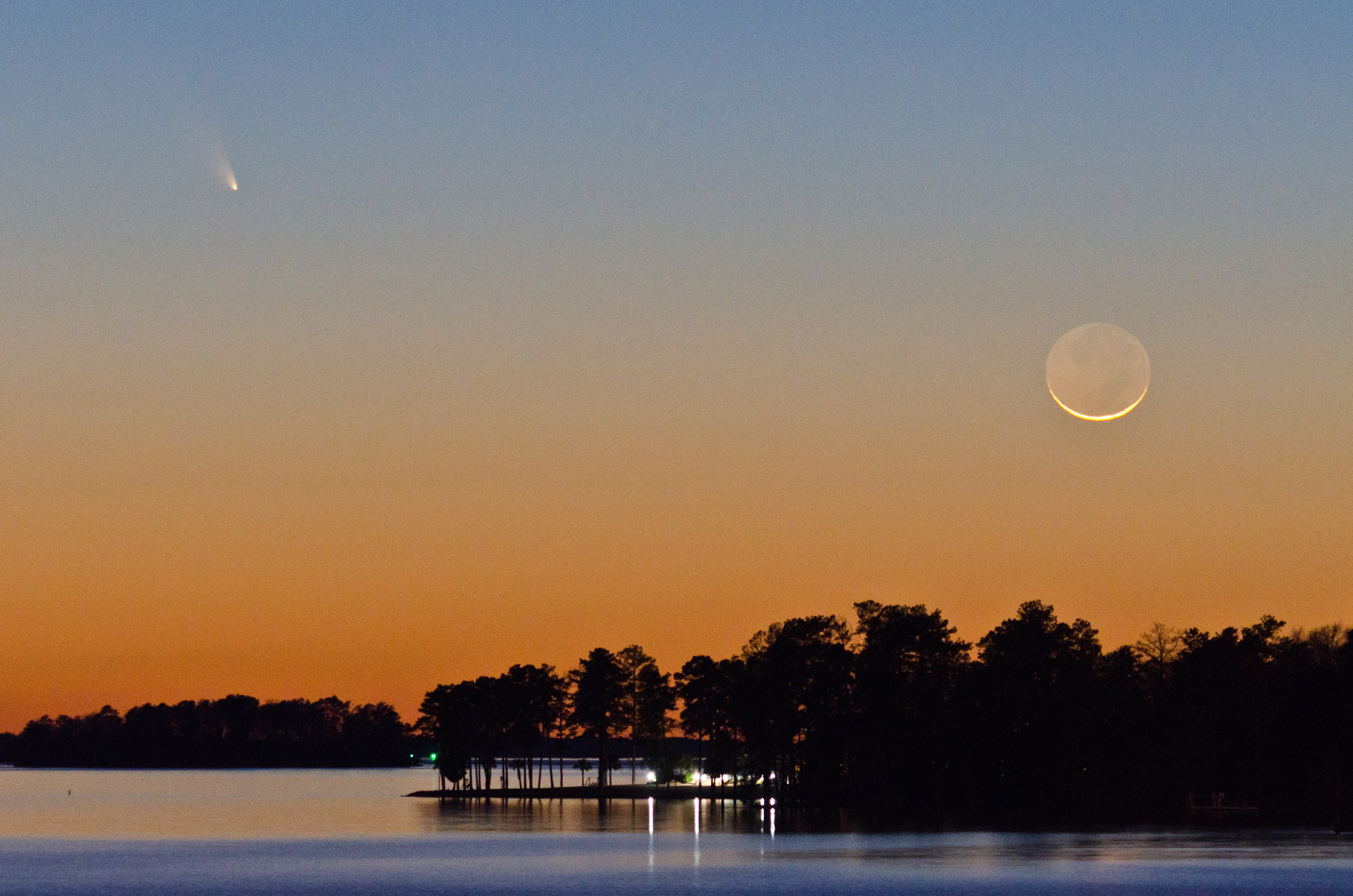 Stewart Grinton - PanSTARRS with Moon over Murray